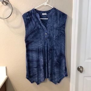 Women’s dressy top